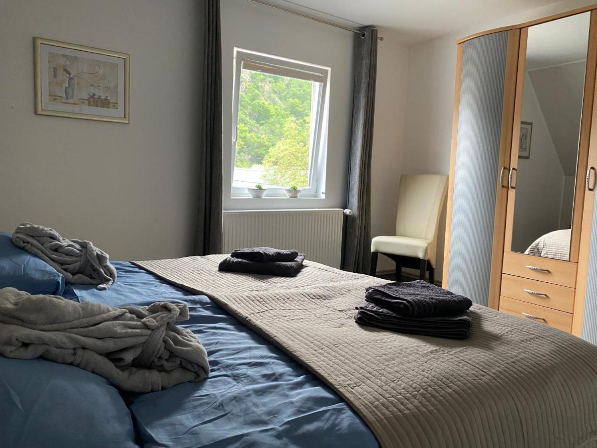Ferienhaus Am Baybach In Burgen An Der Mosel Bagian luar foto