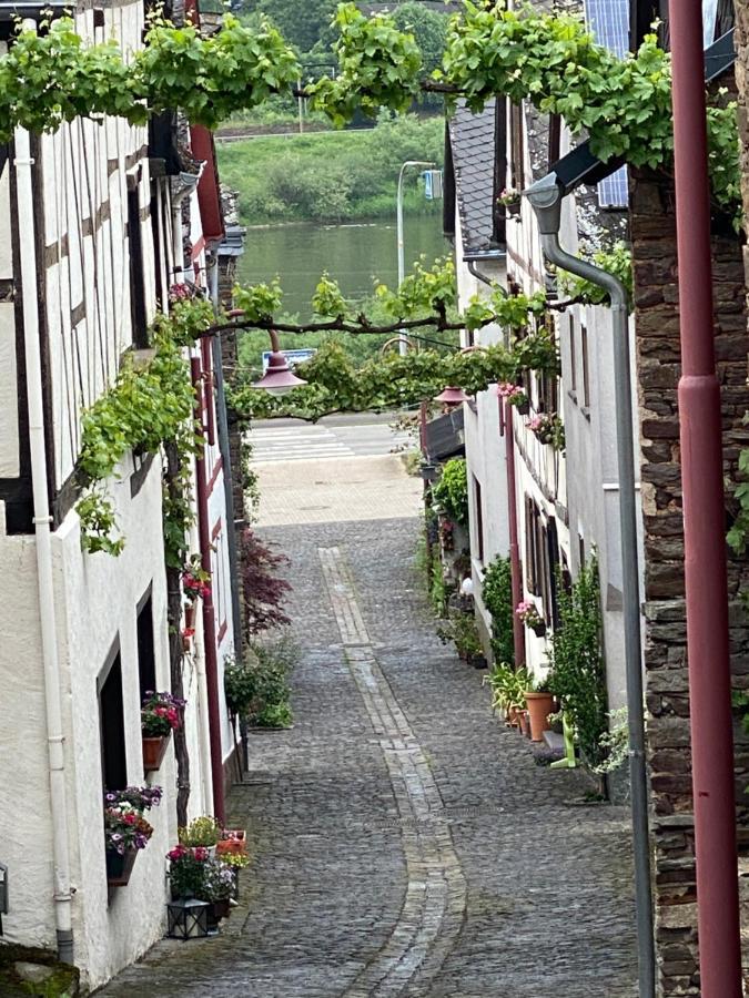 Ferienhaus Am Baybach In Burgen An Der Mosel Bagian luar foto