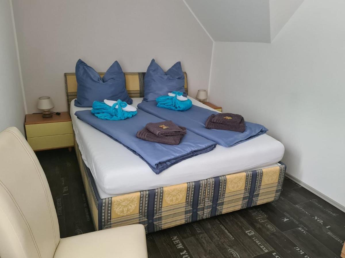 Ferienhaus Am Baybach In Burgen An Der Mosel Bagian luar foto